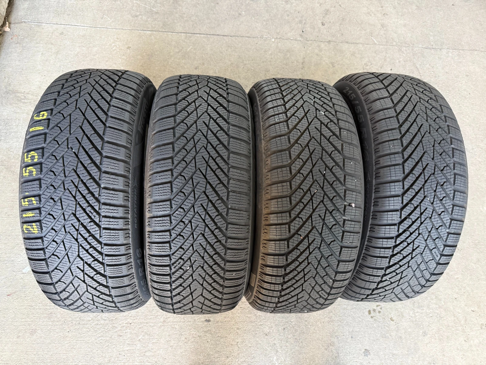 Гуми Зимни 215/55R16