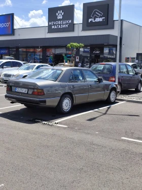 Mercedes-Benz 124, снимка 1
