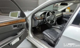 Mercedes-Benz E 200 E200 CGI, снимка 10