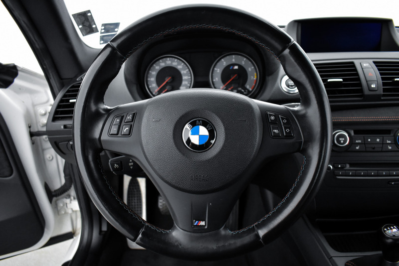 BMW 1M Coupe, снимка 15 - Автомобили и джипове - 46239873