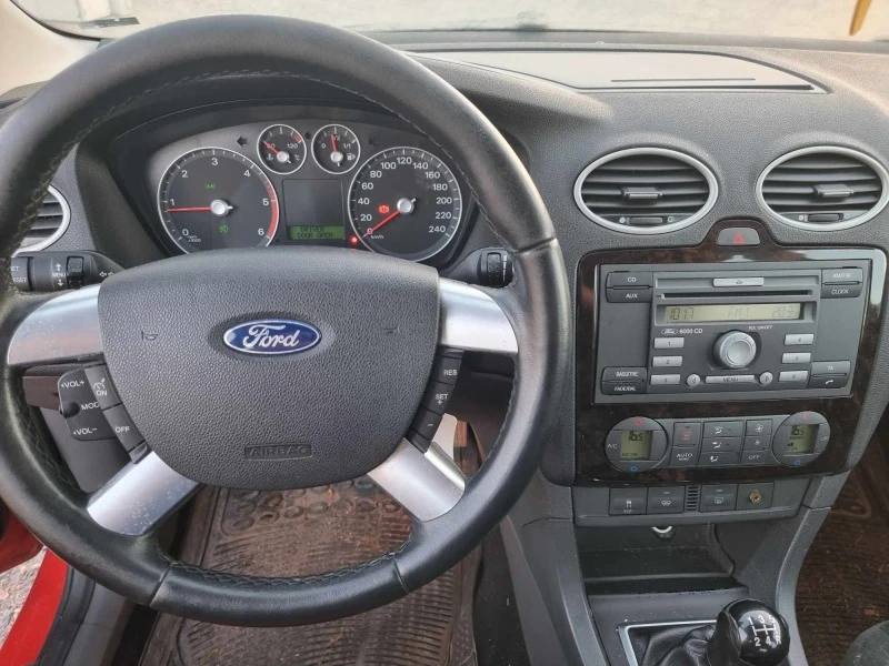 Ford Focus 1.6 TDCI/Теглич , снимка 9 - Автомобили и джипове - 46528863