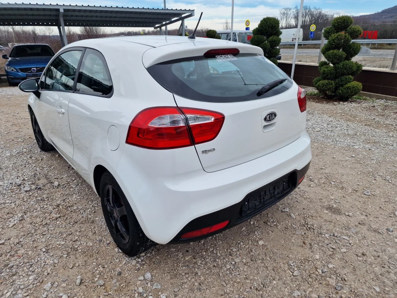 Kia Rio 1.3 БЕНЗИН ! ! РЕАЛНИ КИЛОМЕТРИ, снимка 6 - Автомобили и джипове - 48442370