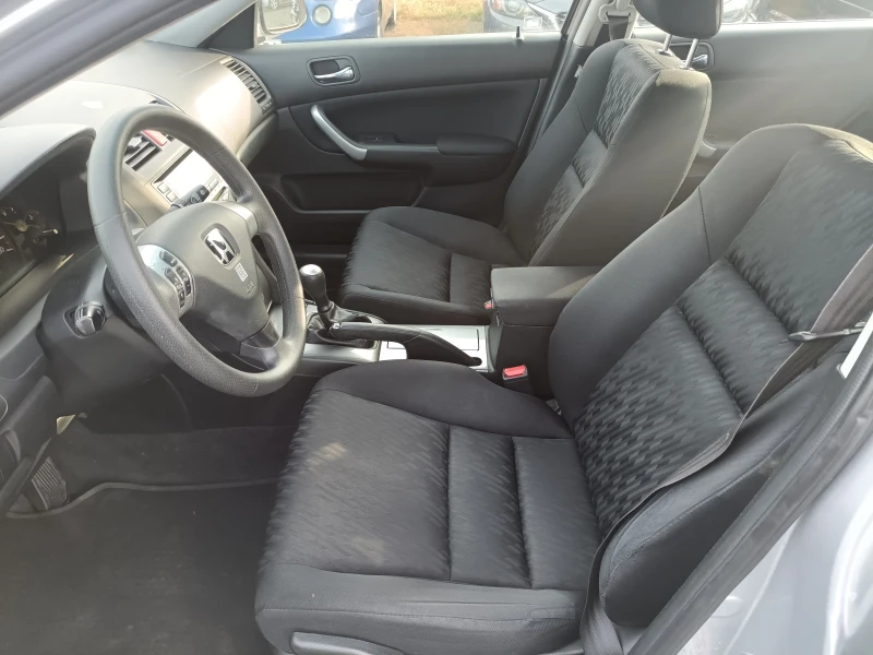 Honda Accord 2.0 155 бензин, снимка 12 - Автомобили и джипове - 52148735