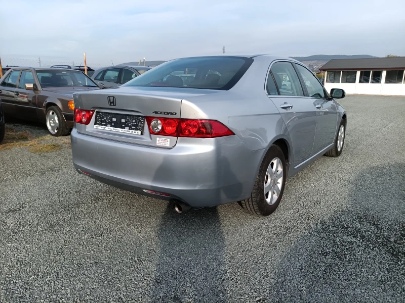 Honda Accord 2.0 155 бензин, снимка 5 - Автомобили и джипове - 52148735