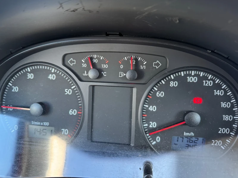 VW Polo, снимка 11 - Автомобили и джипове - 52393935