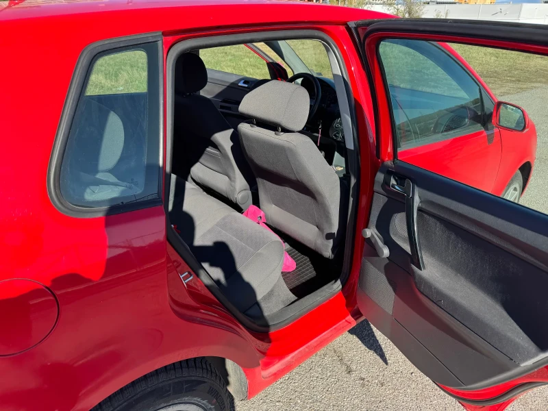 VW Polo, снимка 5 - Автомобили и джипове - 52393935