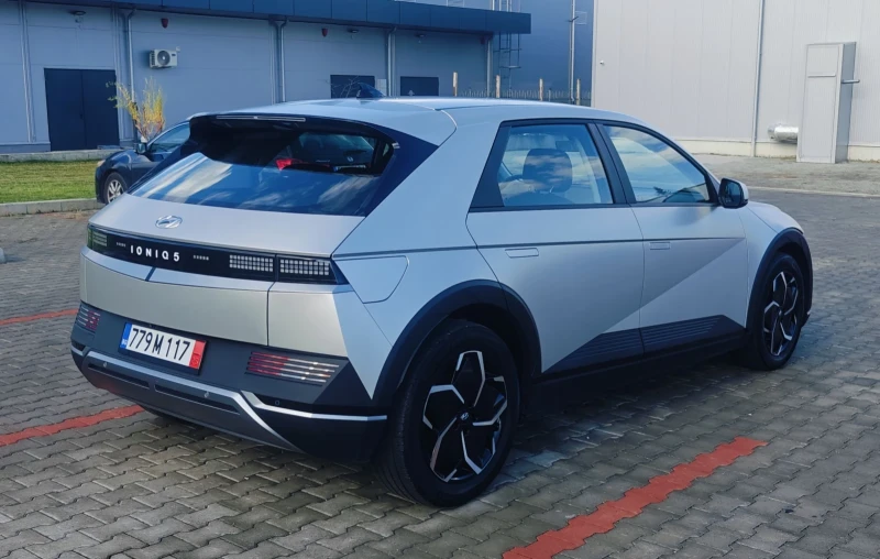 Hyundai Ioniq 5 RWD/72, 6kwh/Сервизна книжка/SOH 100%, снимка 6 - Автомобили и джипове - 52528067