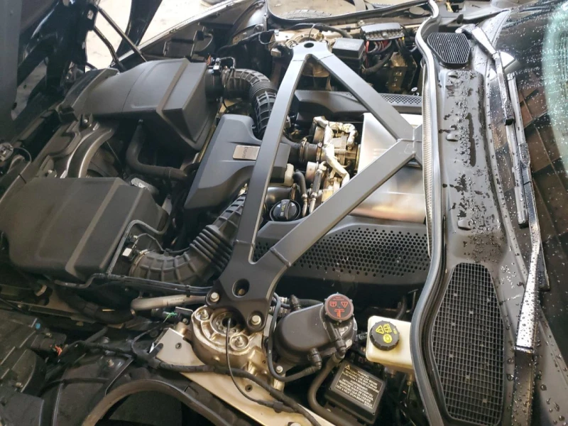 Aston Martin Други DB11, снимка 11 - Автомобили и джипове - 52539102