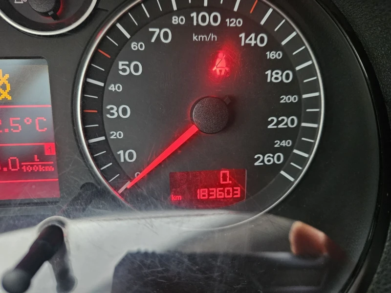 Audi A3 2, 0TDI SPORTBACK, снимка 10 - Автомобили и джипове - 53056358