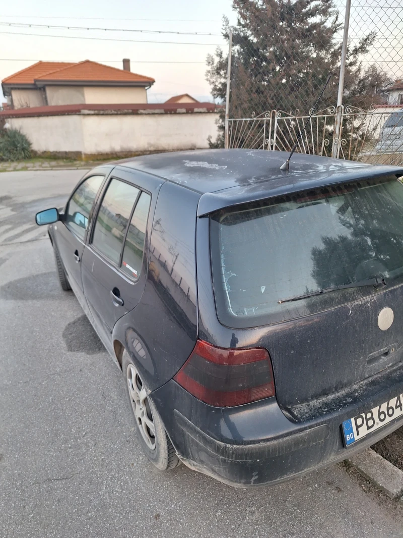 VW Golf, снимка 4 - Автомобили и джипове - 53221745