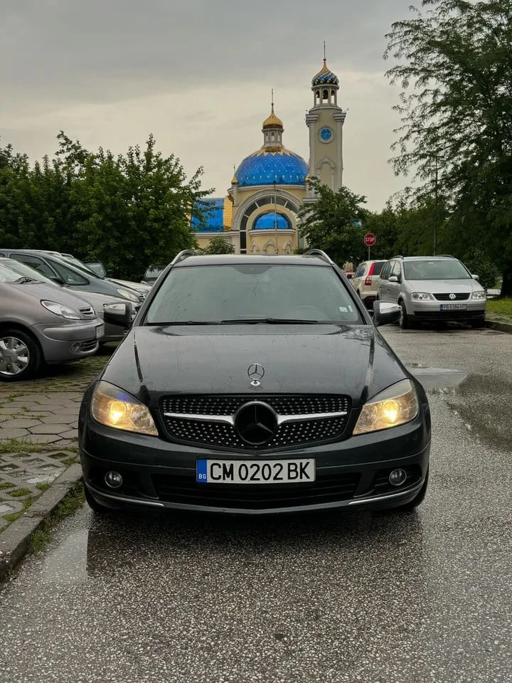 Mercedes-Benz C 220, снимка 1 - Автомобили и джипове - 47029317