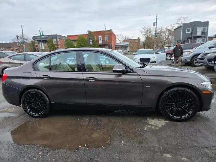 BMW 335 XDRIVE* SAT* ПОДГРЕВИ* ШИБИДАХ* 360 камери* , снимка 8 - Автомобили и джипове - 53637214