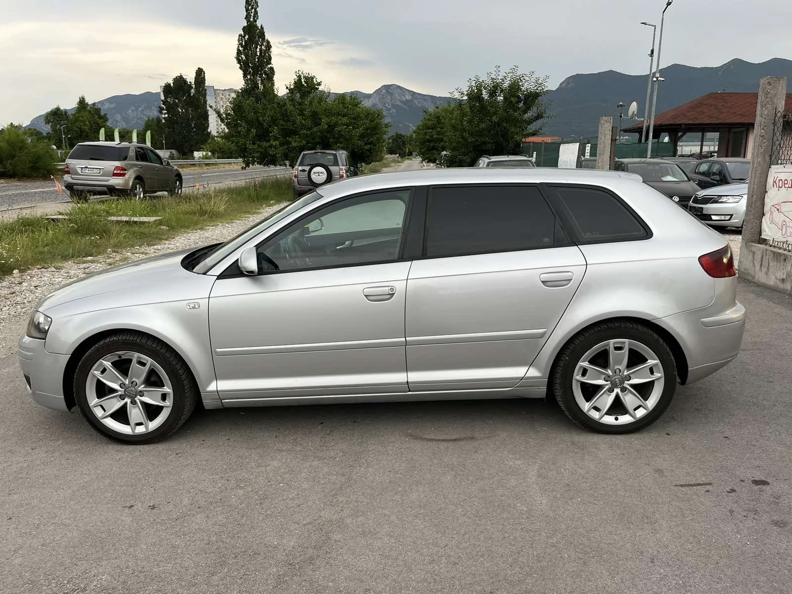 Audi A3 SPORTBACK 2.0TDI 140кс КЛИМАТРОНИК ВНОС ИТАЛИЯ - изображение 6