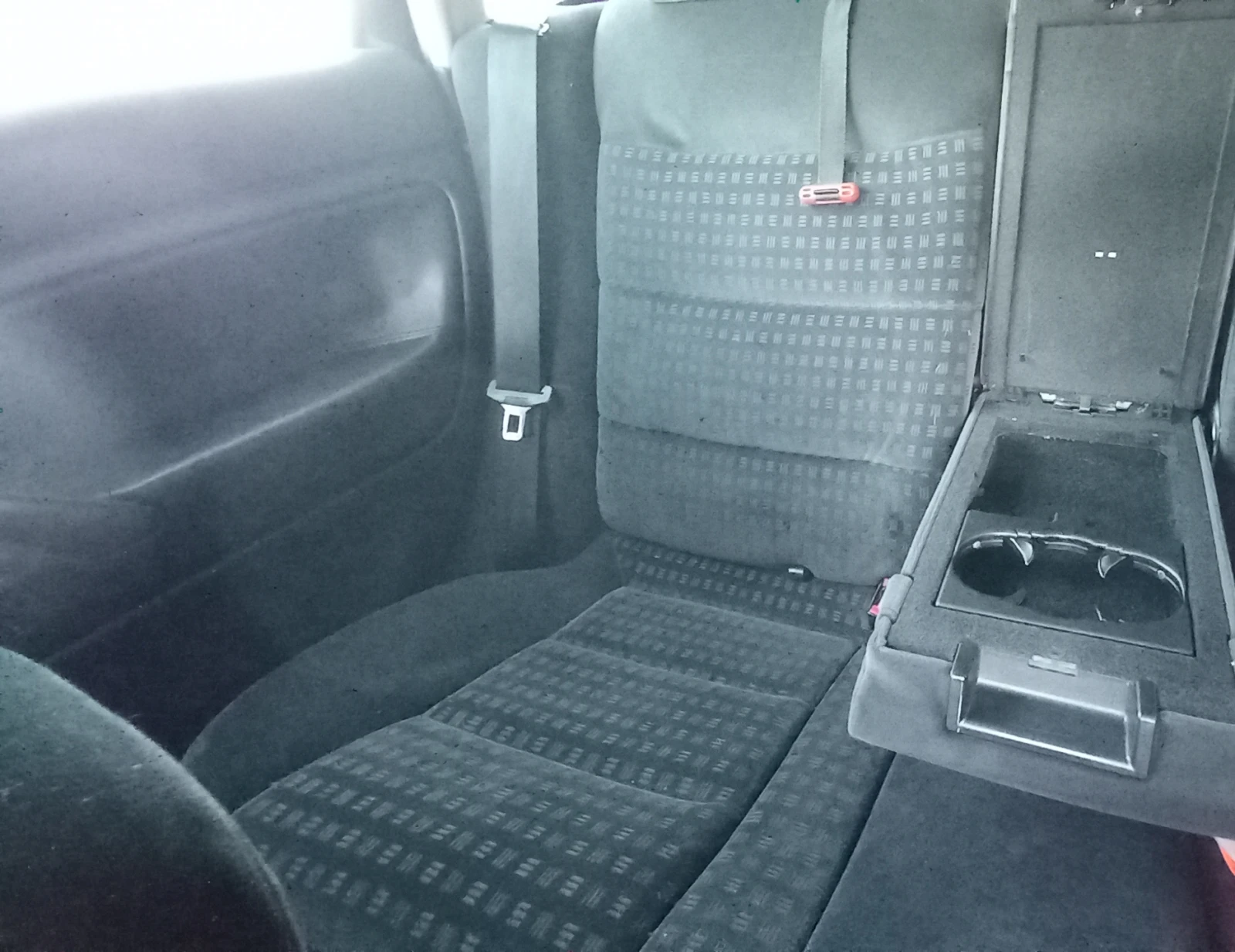 VW Passat 1.9TDI HIGHLINE - изображение 10
