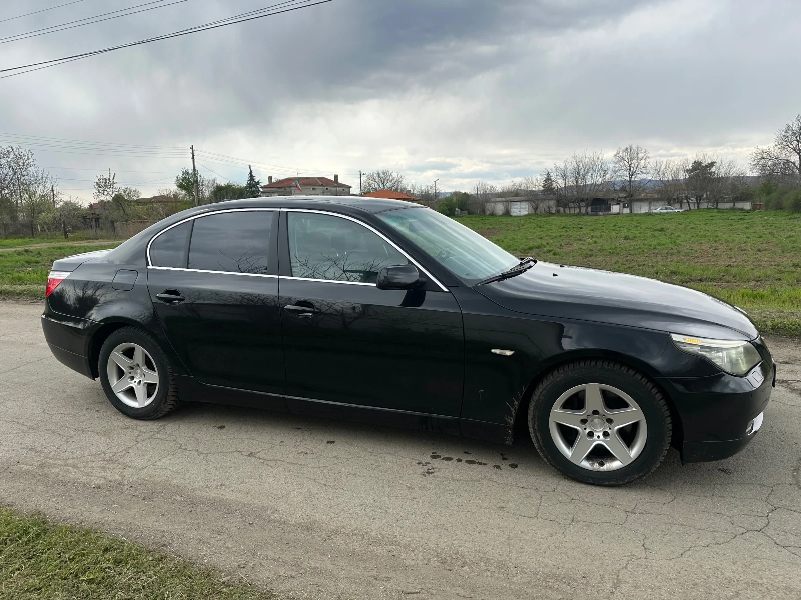BMW 523 2.5i Facelift - изображение 6