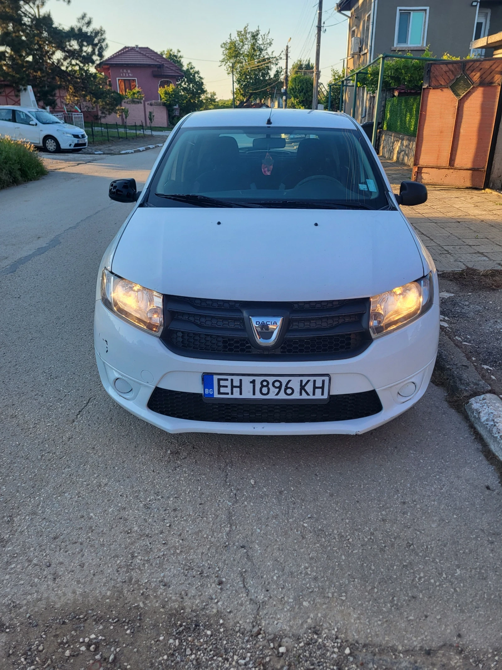 Dacia Sandero 1.2 Бензин-газ  | Mobile.bg — изображение 1