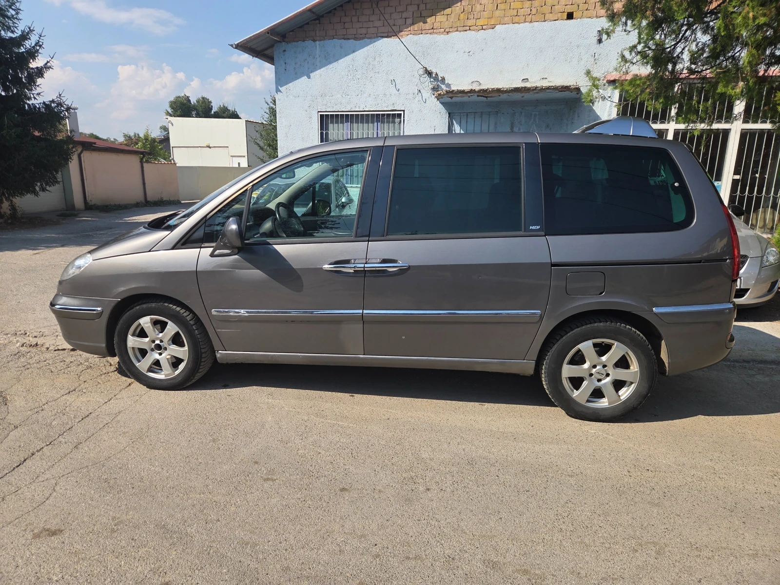 Peugeot 807 2.0 - изображение 2