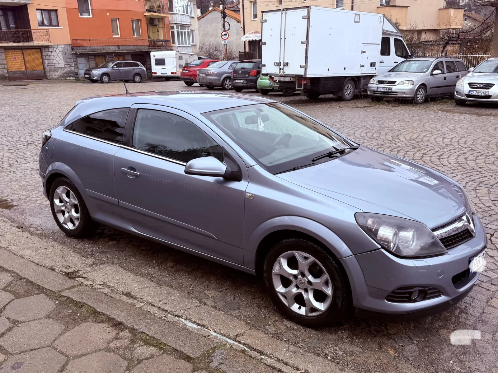 Opel Astra GTC - изображение 6