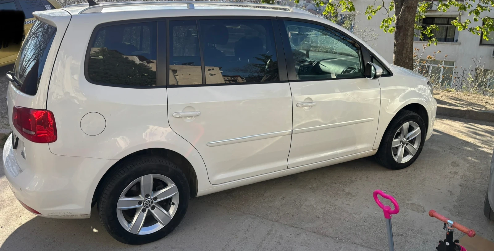 VW Touran 1.4 Turbo Metan, снимка 17 - Автомобили и джипове - 53786706