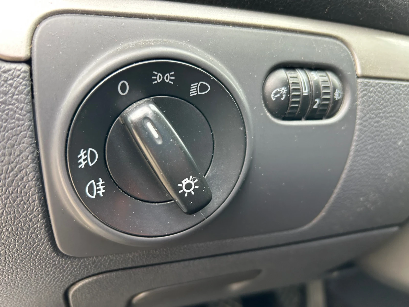 VW Golf 1.9 TDI 167000 км. !!!, снимка 12 - Автомобили и джипове - 54144200