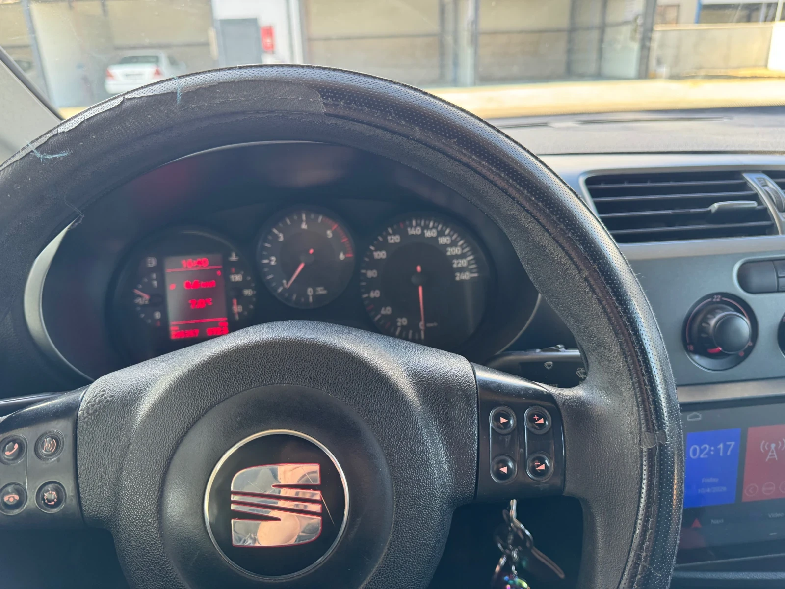 Seat Leon, снимка 16 - Автомобили и джипове - 54165890