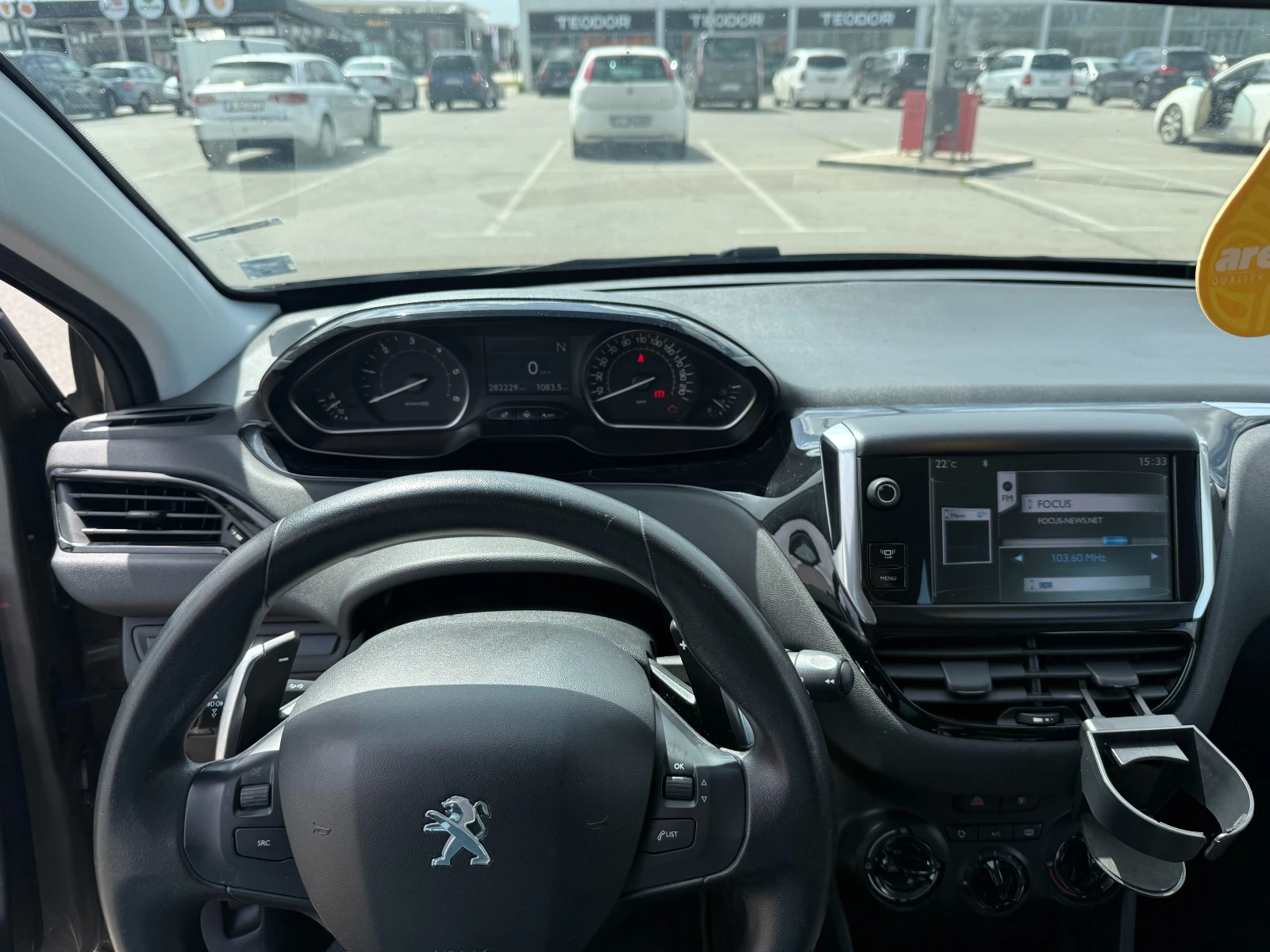 Peugeot 208, снимка 11 - Автомобили и джипове - 54512206