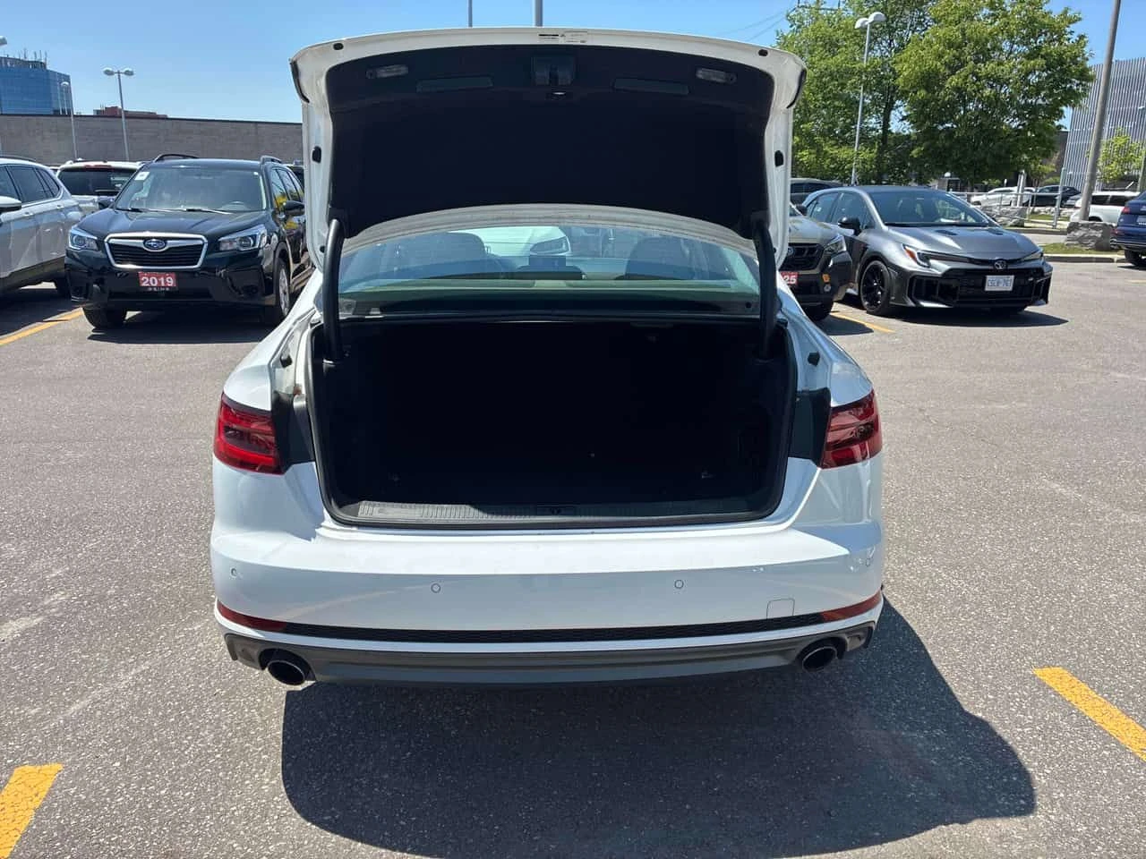 Audi A4 * CARFAX * ���������� ��� ������������ ������ | Mobile.bg � ����������� 8