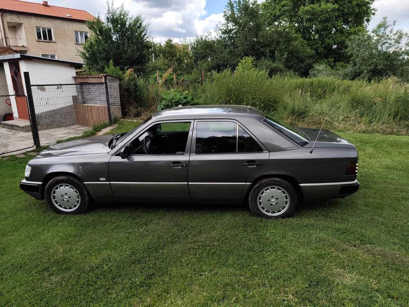 Mercedes-Benz 124, снимка 7 - Автомобили и джипове - 54892105