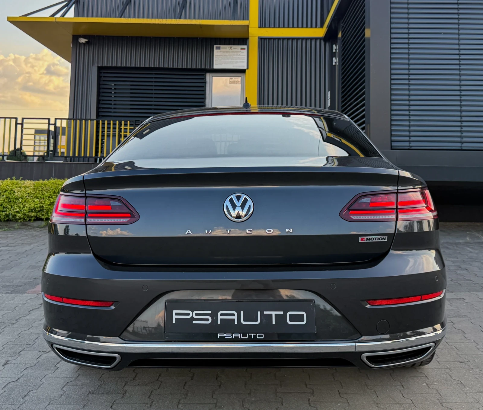 VW Arteon Дигитал / CarPlay / 360 Камери / Обслужен , снимка 4 - Автомобили и джипове - 55072565