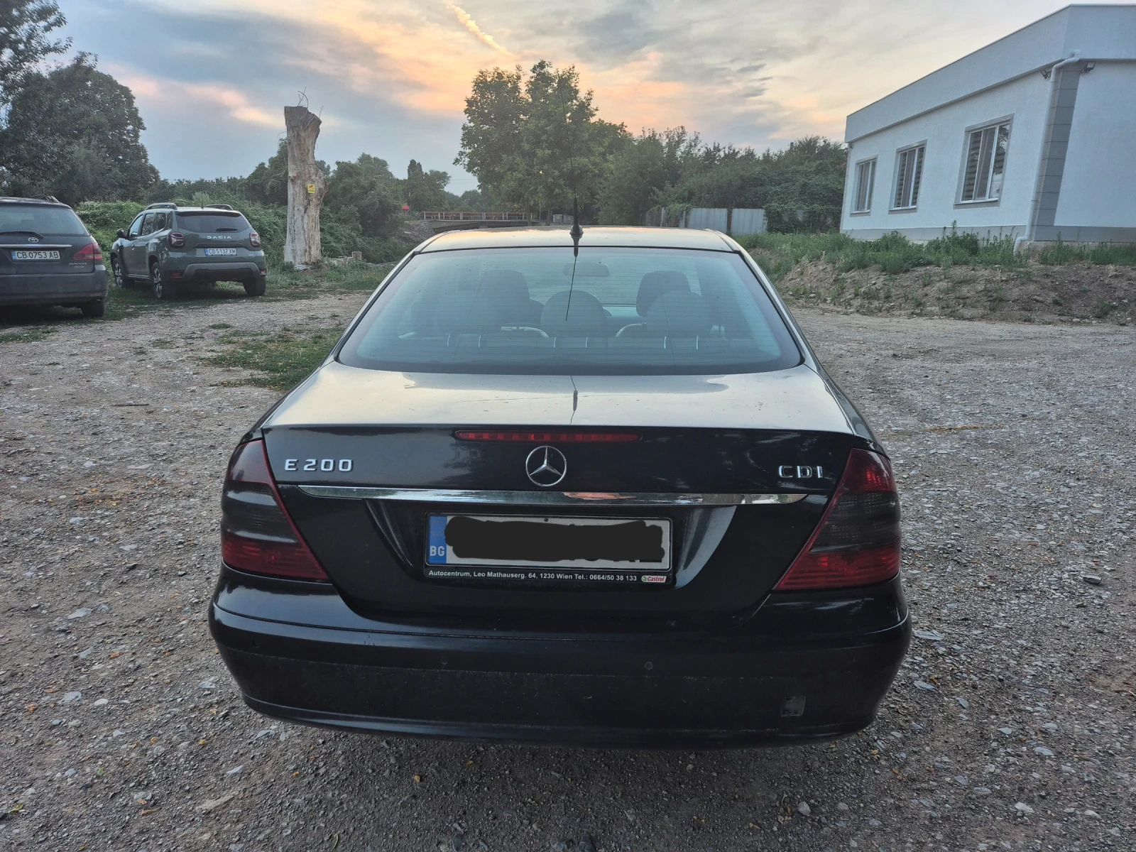 Mercedes-Benz E 200 CDI, снимка 5 - Автомобили и джипове - 55412925