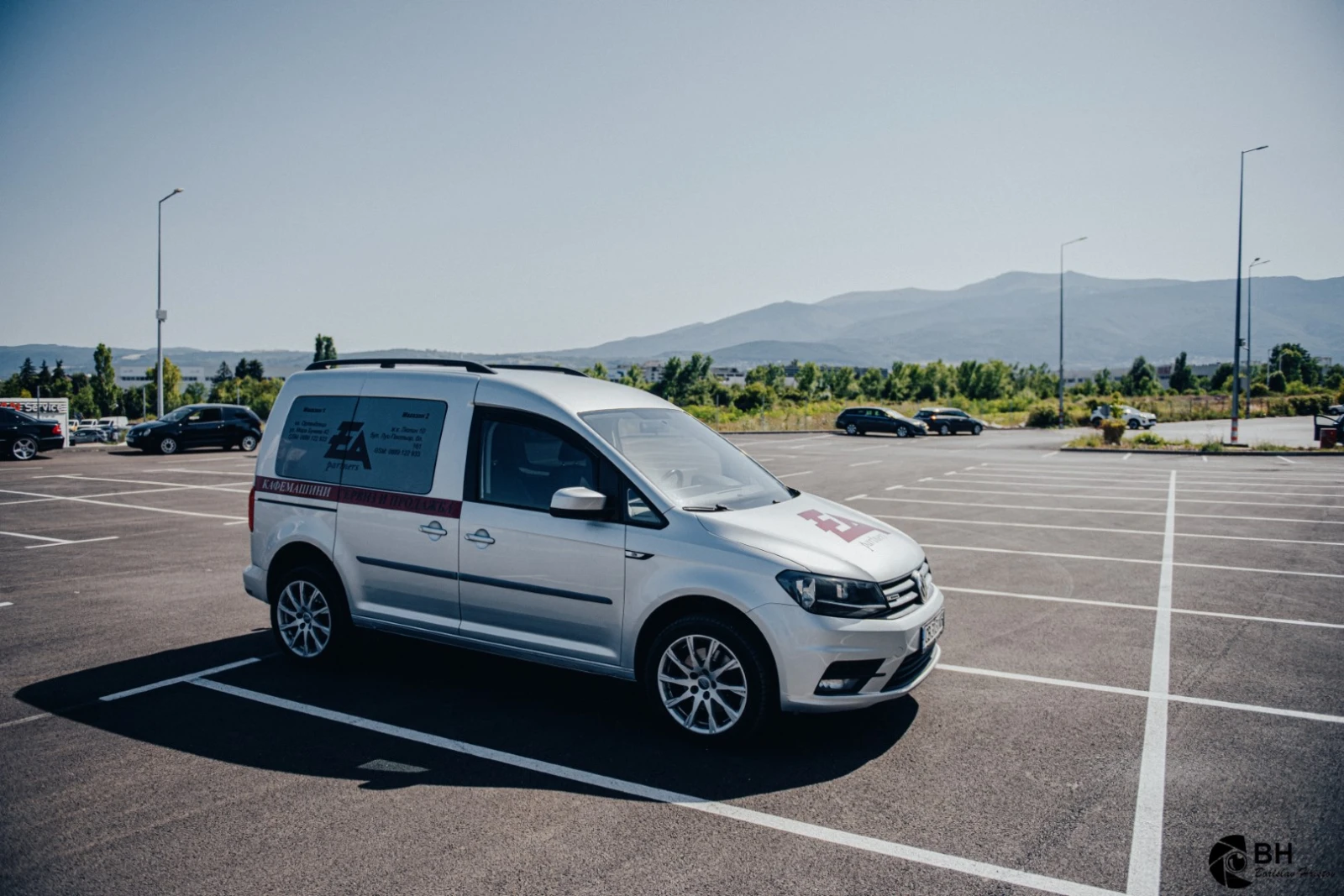 VW Caddy AllTrack, снимка 9 - Автомобили и джипове - 55450559