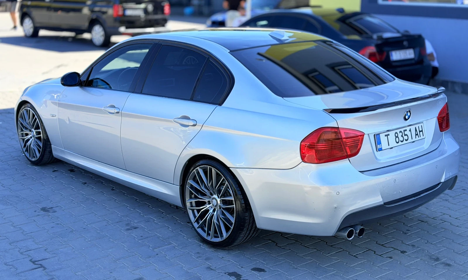 BMW 330 Ръчка/290к.с., снимка 3 - Автомобили и джипове - 56138208