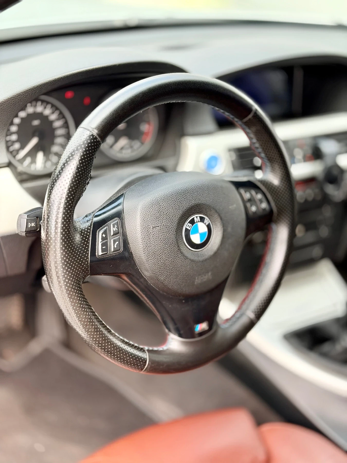 BMW 330 Ръчка/290к.с., снимка 10 - Автомобили и джипове - 55656705