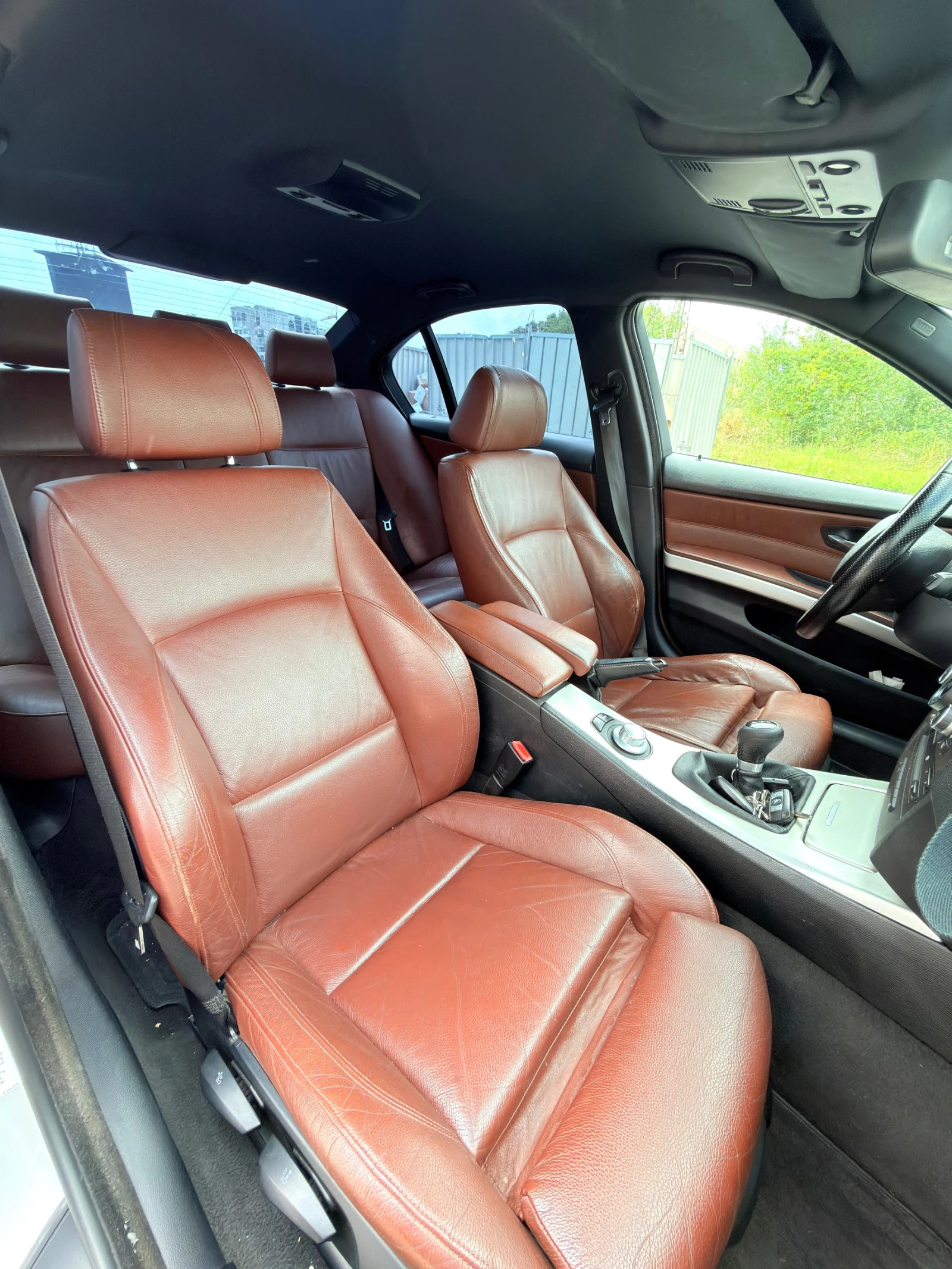 BMW 330 Ръчка/290к.с., снимка 11 - Автомобили и джипове - 55656705