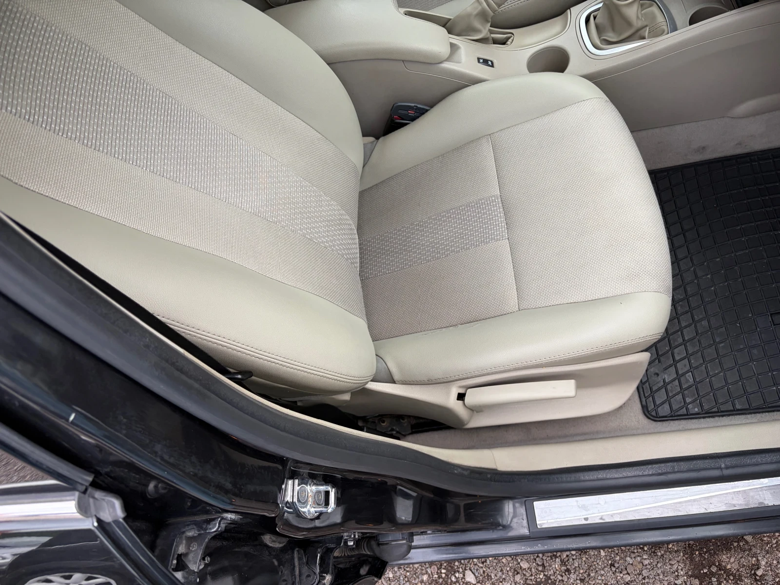 Renault Fluence, снимка 15 - Автомобили и джипове - 55946079