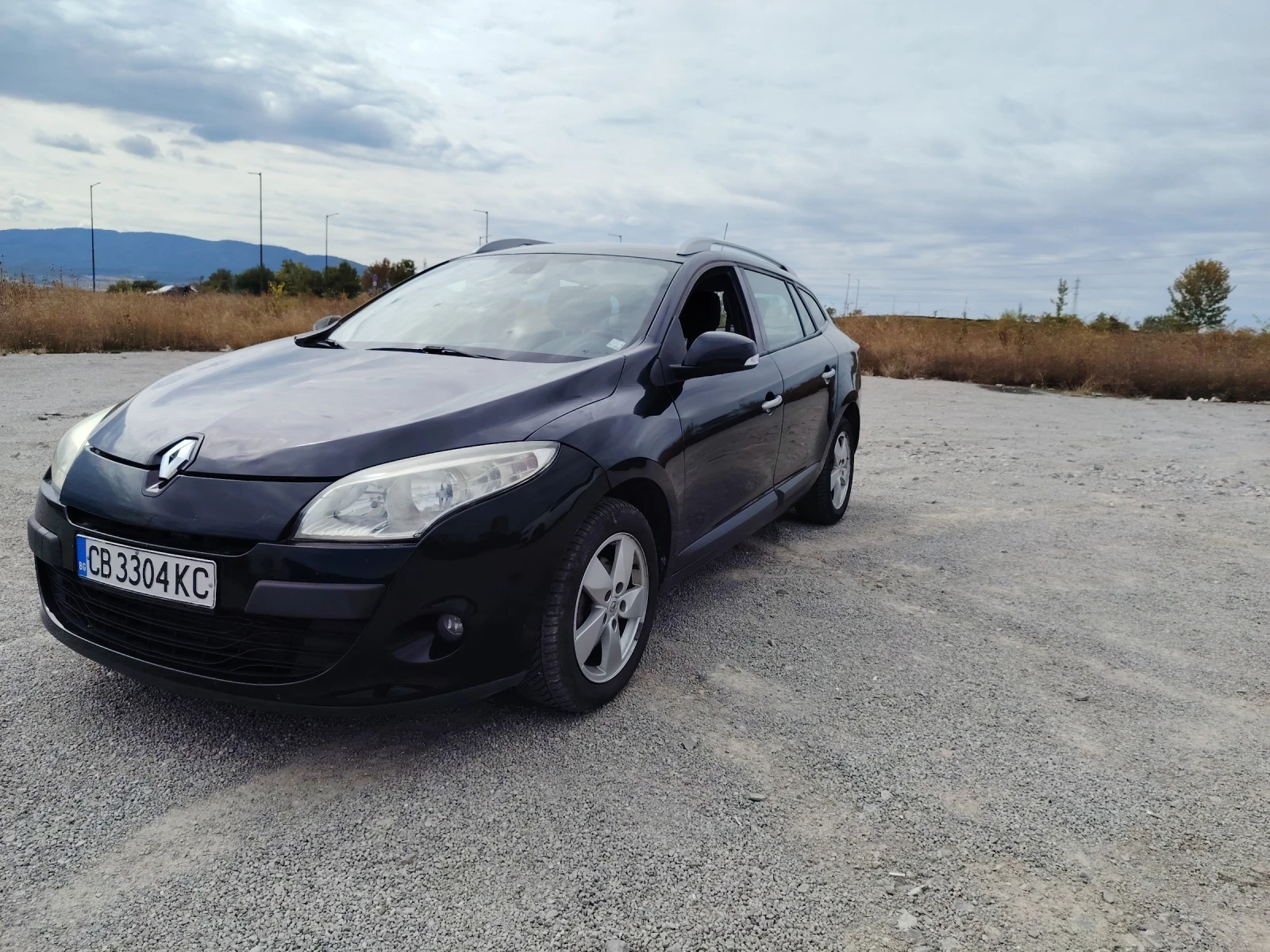 Renault Megane 1.5, снимка 6 - Автомобили и джипове - 56481033