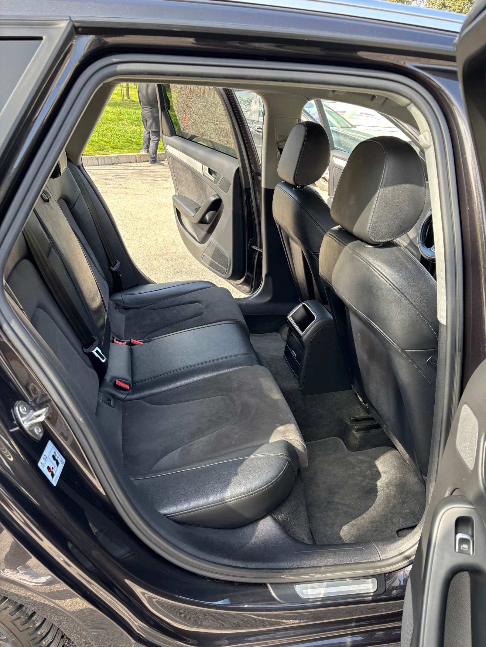 Audi A4, снимка 8 - Автомобили и джипове - 56531591