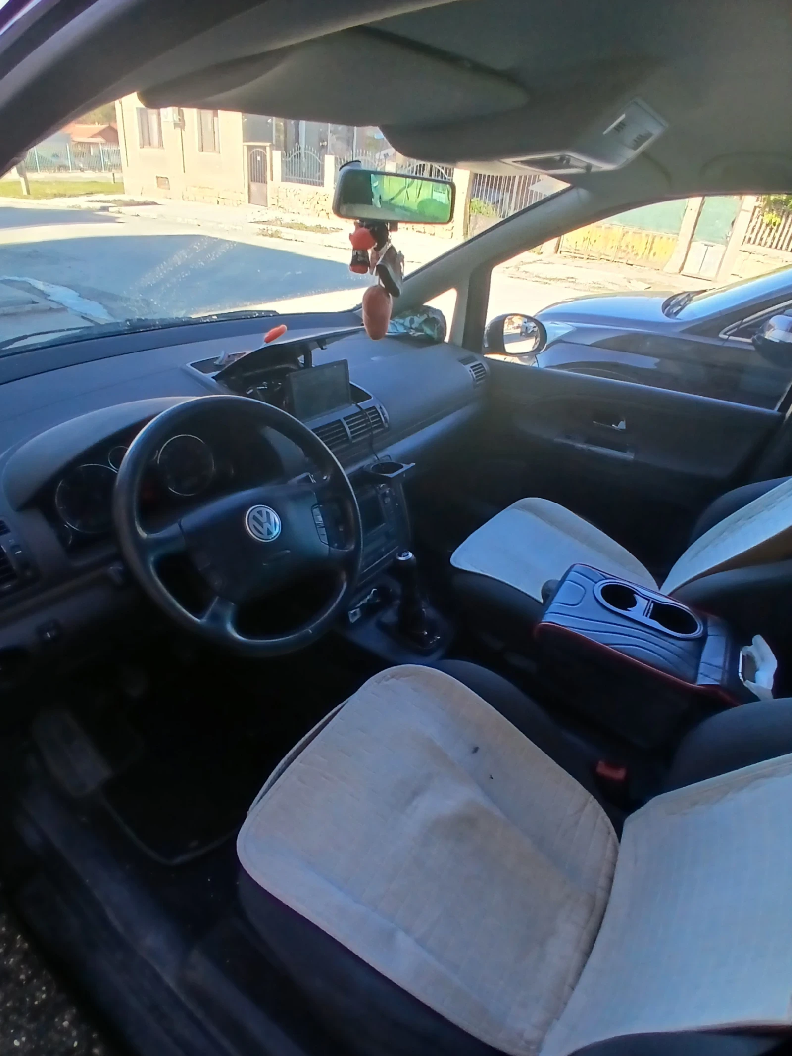 VW Sharan 1.9 4?4 116+ , снимка 3 - Автомобили и джипове - 56636100