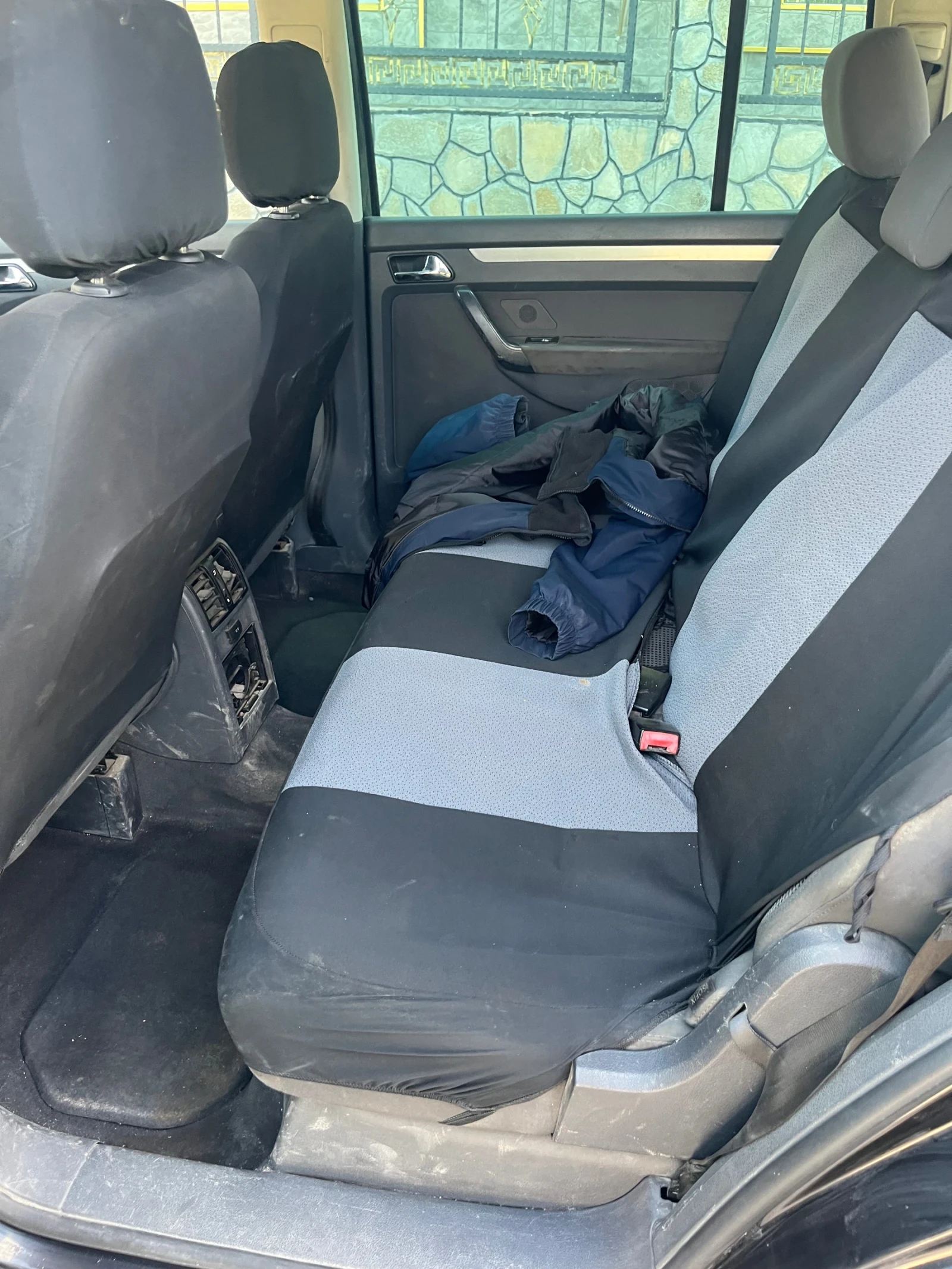 VW Touran 2.0 tdi bkd, снимка 7 - Автомобили и джипове - 56735609