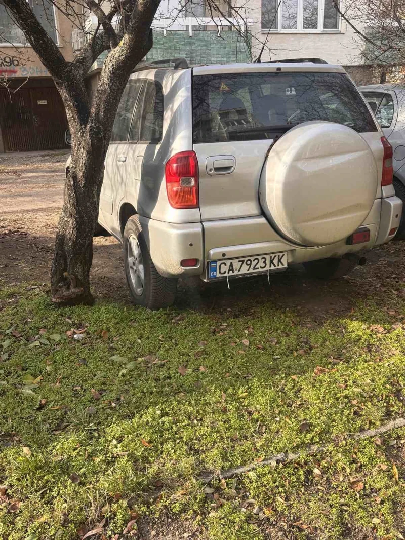 Toyota Rav4, снимка 4 - Автомобили и джипове - 52840671