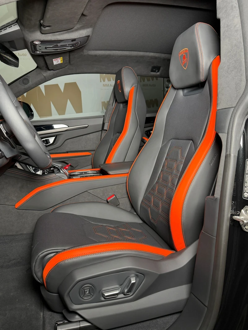 Lamborghini Urus SE* Nero* Carbon* Pano* B&O, снимка 8 - Автомобили и джипове - 53533059