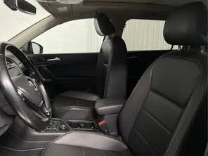 VW Tiguan ПАНО* ПОДГРЕВ* KEYLESS, снимка 11 - Автомобили и джипове - 53706060