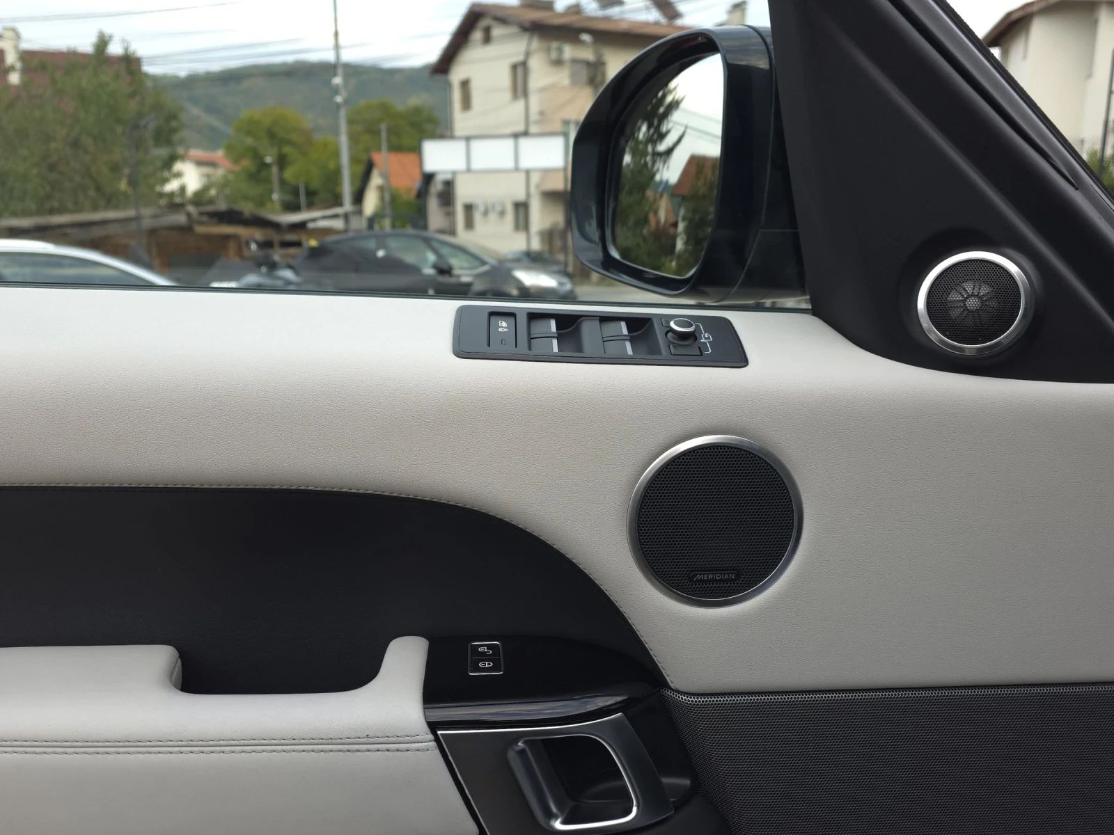Land Rover Range Rover Sport AUTOBIOGRAPHY  - изображение 10