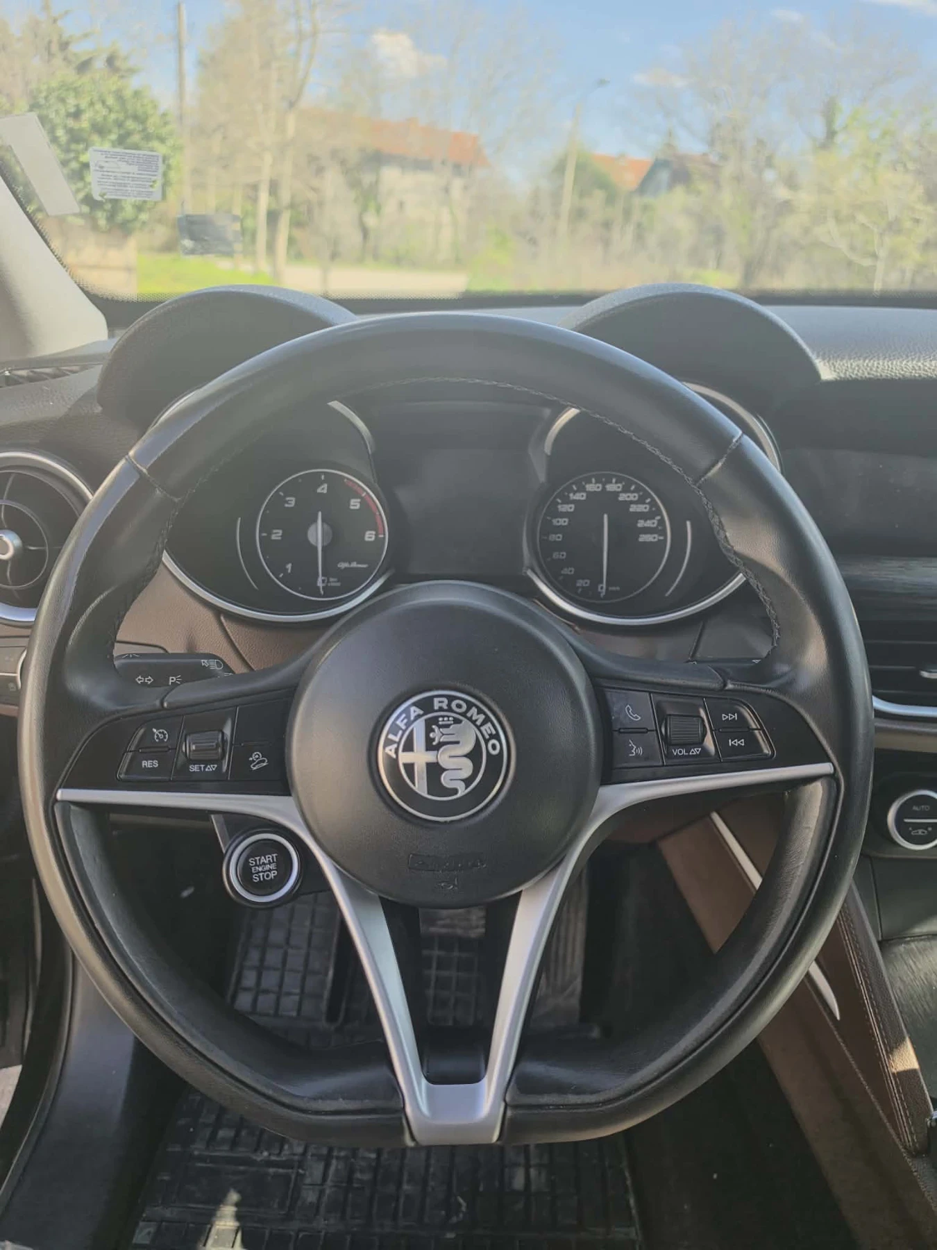 Alfa Romeo Stelvio, снимка 14 - Автомобили и джипове - 52530534