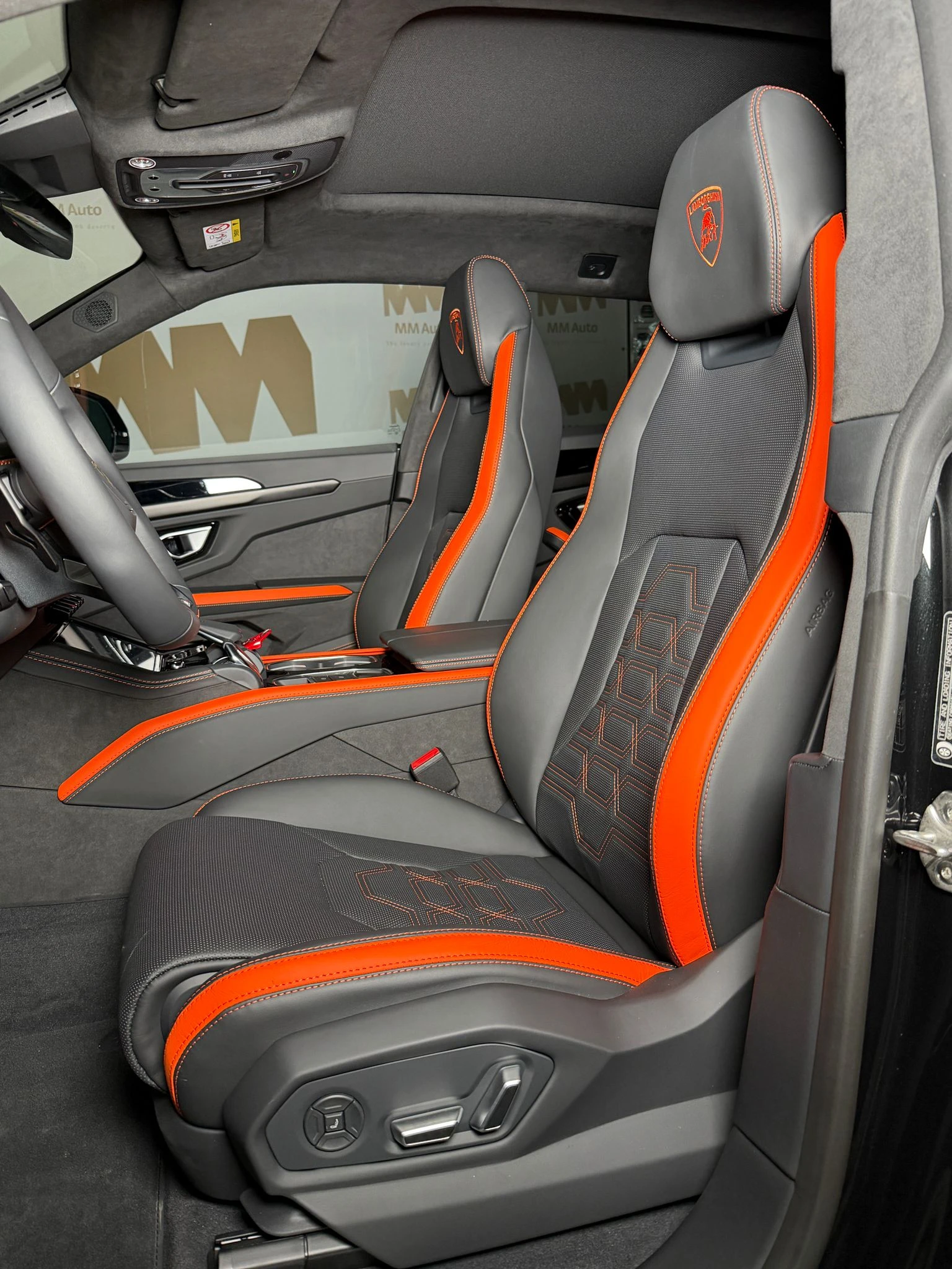 Lamborghini Urus SE* Nero* Carbon* Pano* B&O - изображение 8