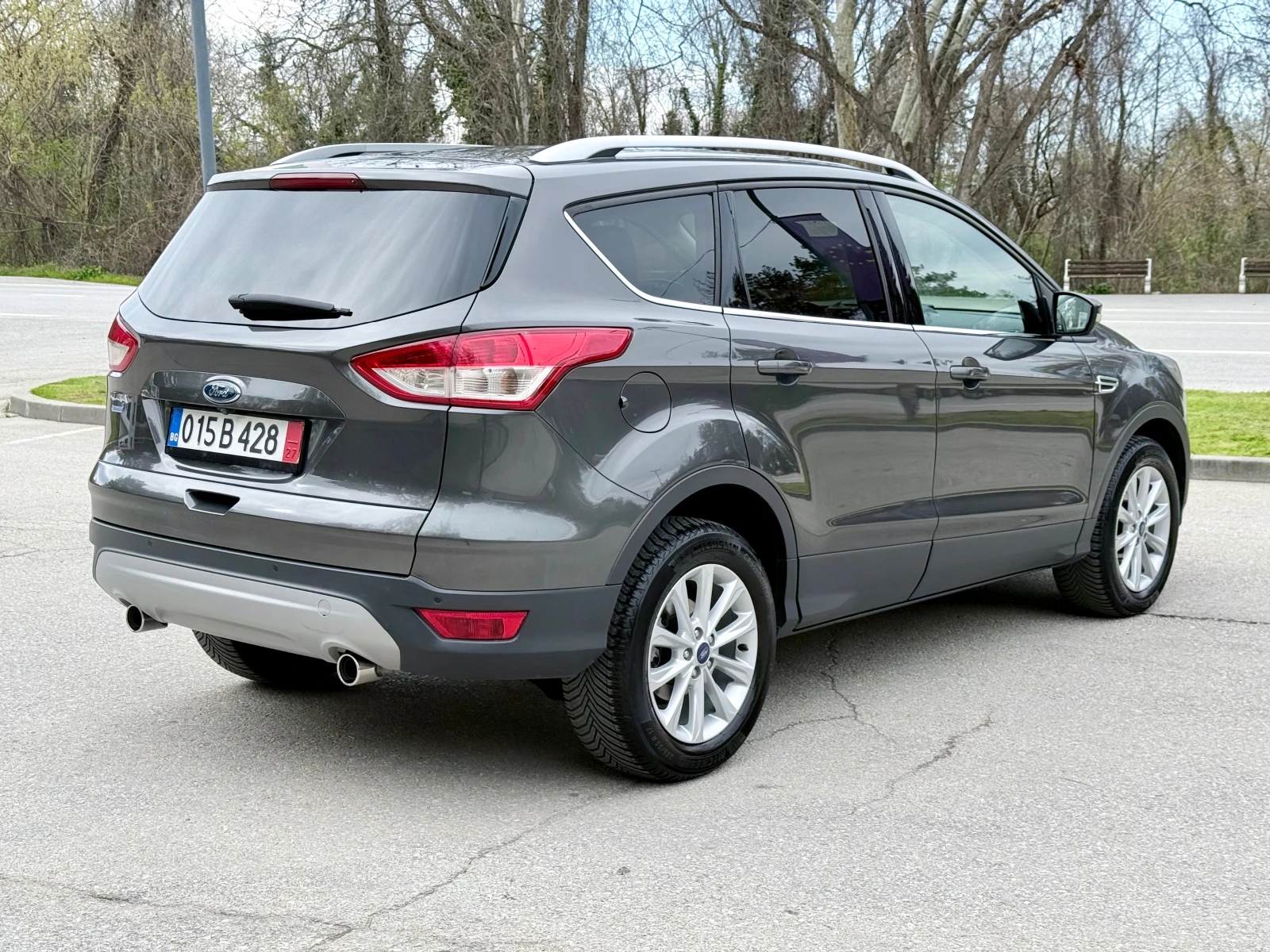Ford Kuga 2.0TDCI* TITANIUM* Euro6B* Navi* Лизинг* , снимка 4 - Автомобили и джипове - 54142419