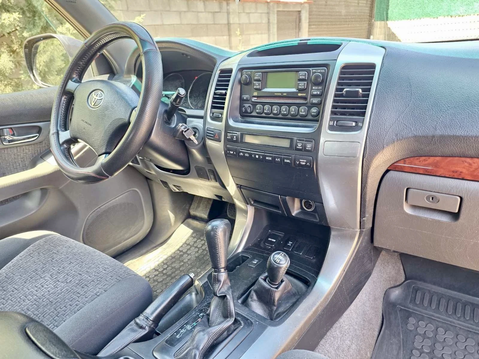 Toyota Land cruiser 120, снимка 6 - Автомобили и джипове - 54320840