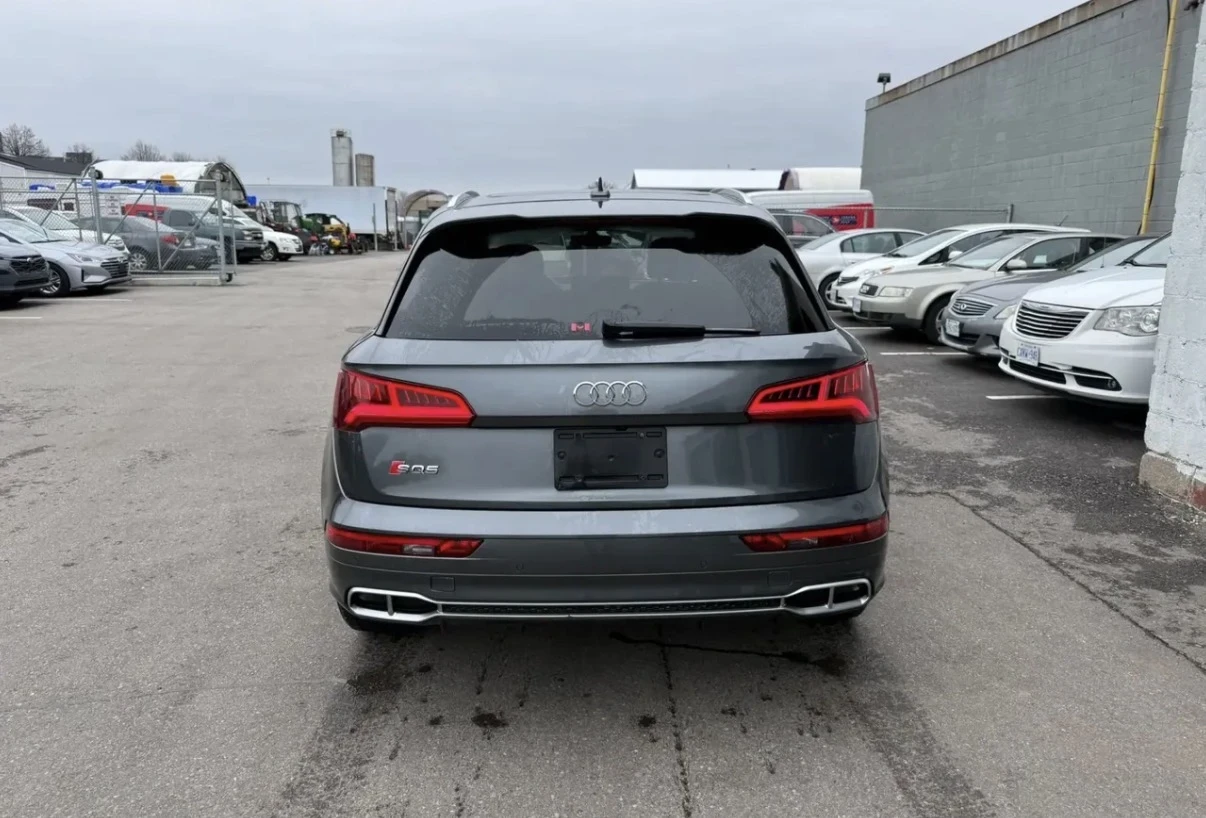 Audi SQ5 3.0T TECHNIK * RED INTERIOR * CARPLAY * LED * , снимка 5 - Автомобили и джипове - 54886270