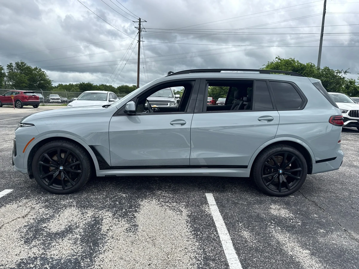 BMW X7 xDrive40i M-SPORT, снимка 3 - Автомобили и джипове - 55049340