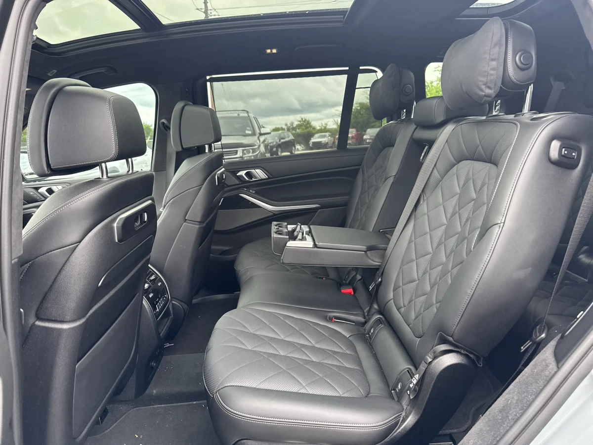 BMW X7 xDrive40i M-SPORT, снимка 7 - Автомобили и джипове - 55049340